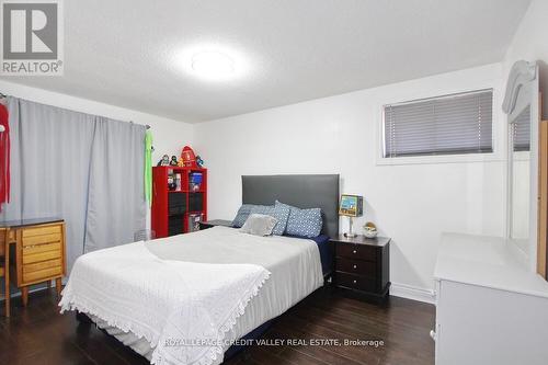 115 Clarence Street, Brampton, ON - Indoor Photo Showing Bedroom