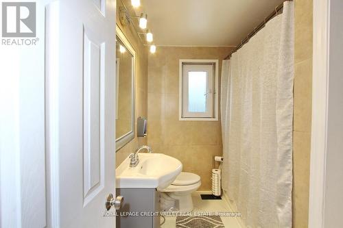 115 Clarence Street, Brampton, ON - Indoor Photo Showing Bathroom