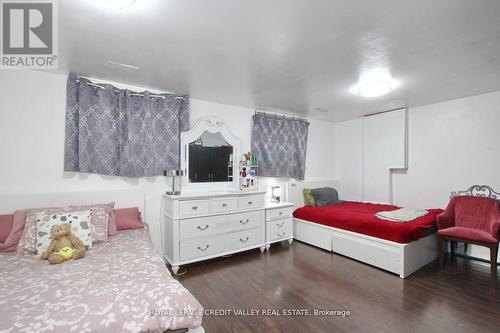 115 Clarence Street, Brampton, ON - Indoor Photo Showing Bedroom