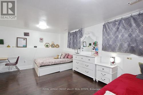 115 Clarence Street, Brampton, ON - Indoor Photo Showing Bedroom