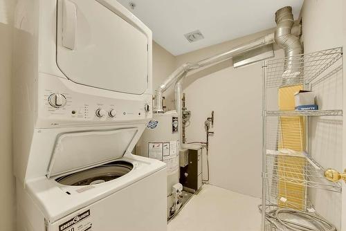 23 9036 208 Street, Langley, BC - Indoor Photo Showing Laundry Room