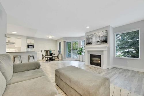 23 9036 208 Street, Langley, BC - Indoor Photo Showing Living Room With Fireplace