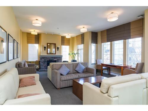 30 15152 62A Avenue, Surrey, BC - Indoor Photo Showing Living Room