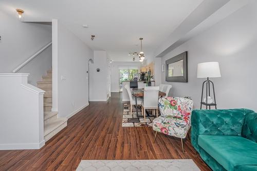 30 15152 62A Avenue, Surrey, BC - Indoor Photo Showing Living Room