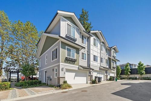 39 6188 141 Street, Surrey, BC - Outdoor With Facade