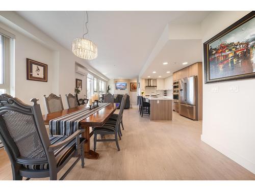 503 14022 North Bluff Rd Road, White Rock, BC - Indoor Photo Showing Dining Room