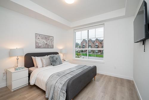 201 2425 166 Street, Surrey, BC - Indoor Photo Showing Bedroom