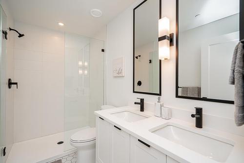 201 2425 166 Street, Surrey, BC - Indoor Photo Showing Bathroom