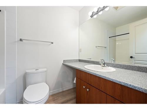 405 32063 Mt Waddington Avenue, Abbotsford, BC - Indoor Photo Showing Bathroom