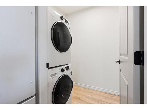 405 32063 Mt Waddington Avenue, Abbotsford, BC - Indoor Photo Showing Laundry Room