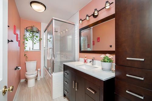 5106 209A Street, Langley, BC - Indoor Photo Showing Bathroom