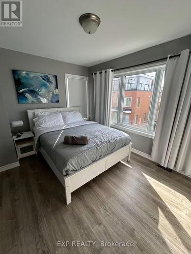 213 Makadewa, Ottawa, ON - Indoor Photo Showing Bedroom