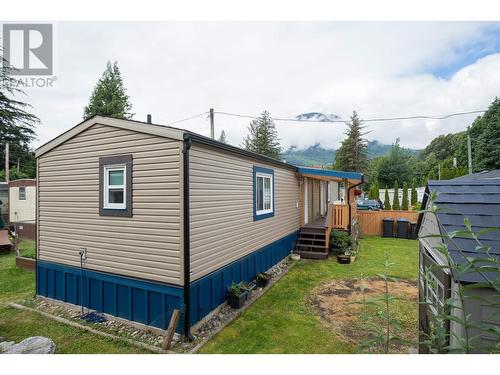 5 40022 Government Road, Squamish, BC - Outdoor