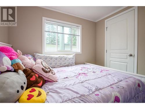 5 40022 Government Road, Squamish, BC - Indoor Photo Showing Bedroom