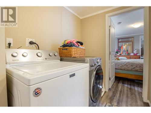 5 40022 Government Road, Squamish, BC - Indoor Photo Showing Laundry Room