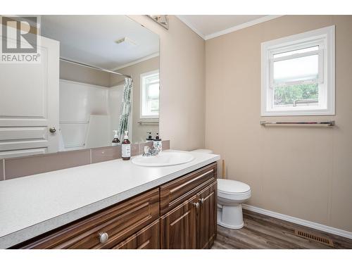 5 40022 Government Road, Squamish, BC - Indoor Photo Showing Bathroom