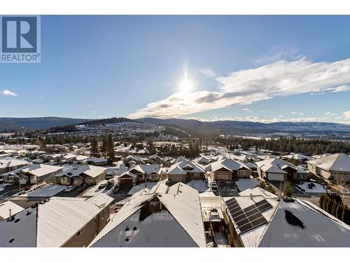 1347 Wilmot Avenue, Kelowna, BC - Outdoor With View