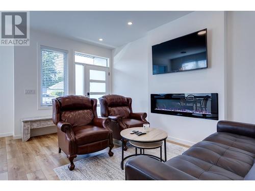 169 Maple Street Unit# 104, Penticton, BC - Indoor Photo Showing Living Room With Fireplace