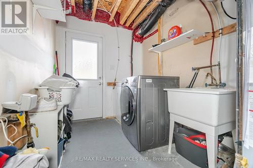 22 Memory Lane, Brampton, ON - Indoor Photo Showing Laundry Room