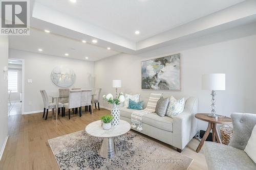 22 Memory Lane, Brampton, ON - Indoor Photo Showing Living Room