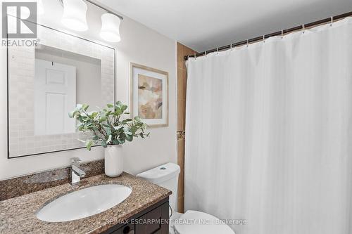 205 - 4140 Foxwood Drive, Burlington, ON - Indoor Photo Showing Bathroom