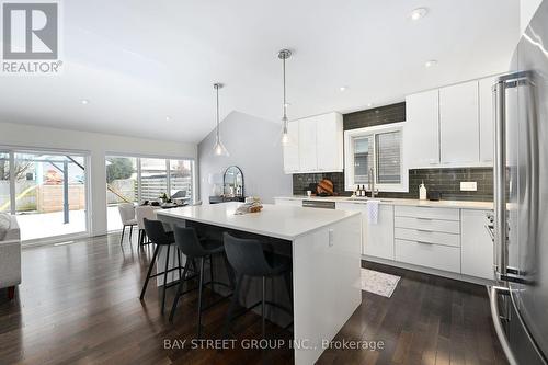 535 Freeport Street, London, ON - Indoor Photo Showing Kitchen With Upgraded Kitchen