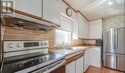 50 Mackinac Crescent, Toronto, ON - Indoor Photo Showing Kitchen