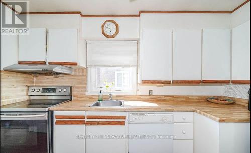 50 Mackinac Crescent, Toronto, ON - Indoor Photo Showing Kitchen