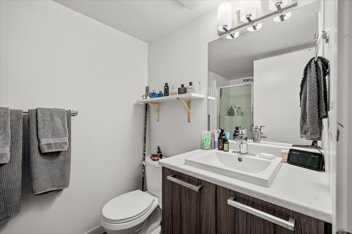 316-881 Academy Way, Kelowna, BC - Indoor Photo Showing Bathroom