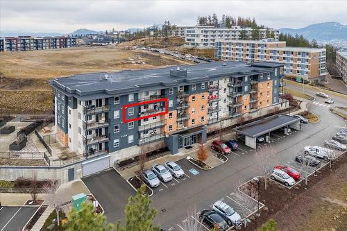 316-881 Academy Way, Kelowna, BC - Outdoor With View