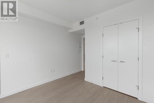 2507 7769 Park Crescent, Burnaby, BC - Indoor Photo Showing Other Room