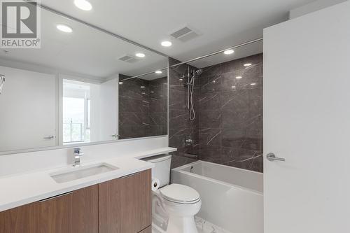 2507 7769 Park Crescent, Burnaby, BC - Indoor Photo Showing Bathroom