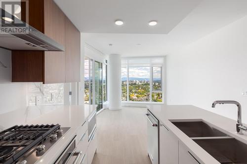 2507 7769 Park Crescent, Burnaby, BC - Indoor Photo Showing Kitchen With Double Sink