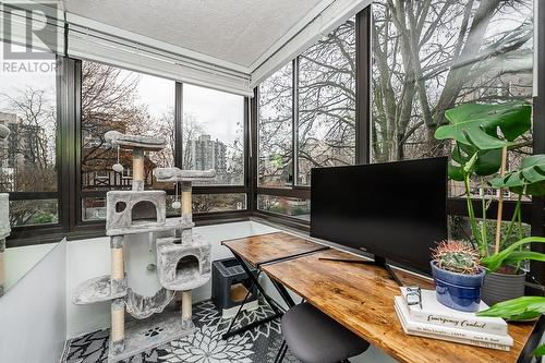 302 1108 Nicola Street, Vancouver, BC - Indoor Photo Showing Other Room