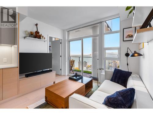 3601 1289 Hornby Street, Vancouver, BC - Indoor Photo Showing Living Room