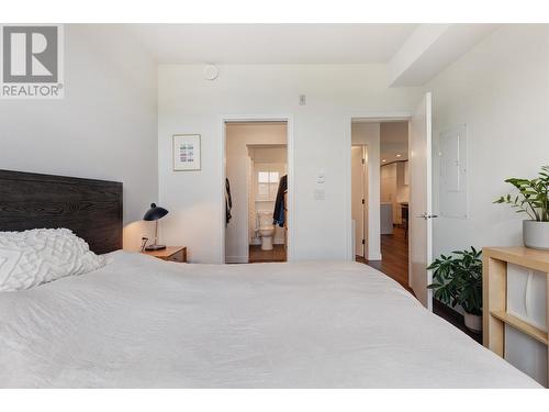 403 2446 Shaughnessy Street, Port Coquitlam, BC - Indoor Photo Showing Bedroom