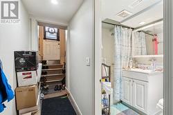 Lower suite: entry & full bathroom - 