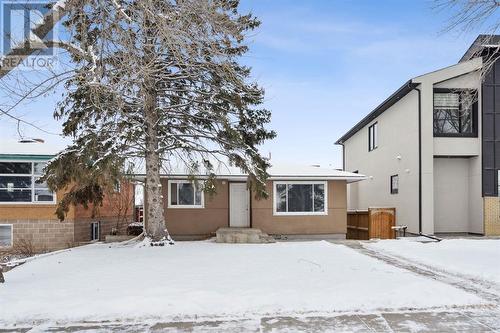 Well treed street only 100 metres from the Tom Cambell's Hill green space - 1511 Child Avenue Ne, Calgary, AB - Outdoor