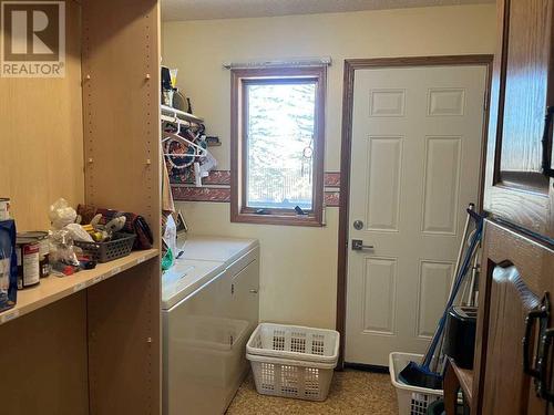 214015 Township Road 52, Rural Cardston County, AB - Indoor Photo Showing Laundry Room