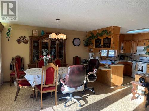 214015 Township Road 52, Rural Cardston County, AB - Indoor