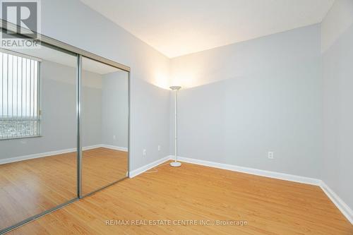 Ph 2502 - 22 Hanover Road, Brampton, ON - Indoor Photo Showing Other Room