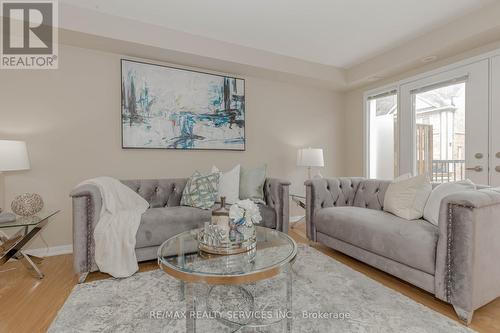 103 - 1 Beckenrose Court, Brampton, ON - Indoor Photo Showing Living Room