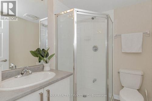 103 - 1 Beckenrose Court, Brampton, ON - Indoor Photo Showing Bathroom