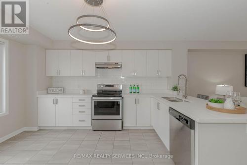 103 - 1 Beckenrose Court, Brampton, ON - Indoor Photo Showing Kitchen