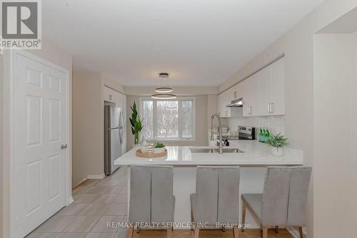 103 - 1 Beckenrose Court, Brampton, ON - Indoor Photo Showing Kitchen