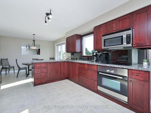 26 Catherine St, Adjala-Tosorontio, ON - Indoor Photo Showing Kitchen