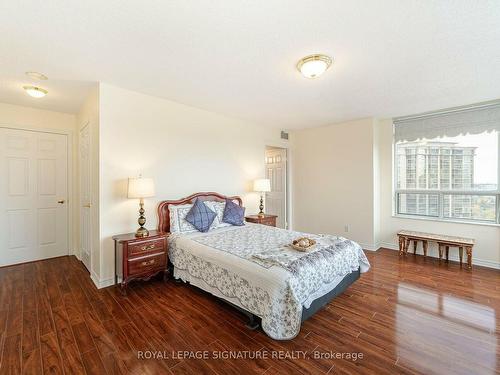 1705-35 Kingsbridge Garden Circ, Mississauga, ON - Indoor Photo Showing Bedroom