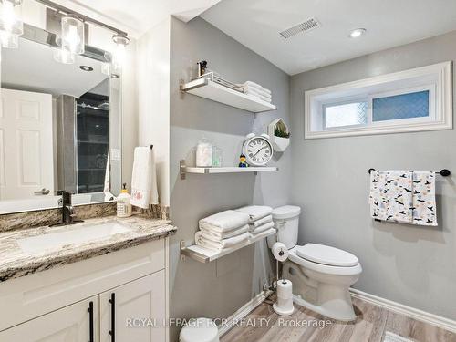 440 Mt Albion Rd, Hamilton, ON - Indoor Photo Showing Bathroom