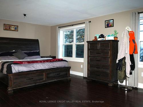 226 St. Catharines St, West Lincoln, ON - Indoor Photo Showing Bedroom