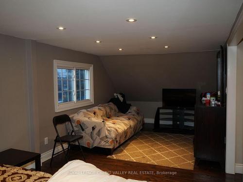 226 St. Catharines St, West Lincoln, ON - Indoor Photo Showing Bedroom